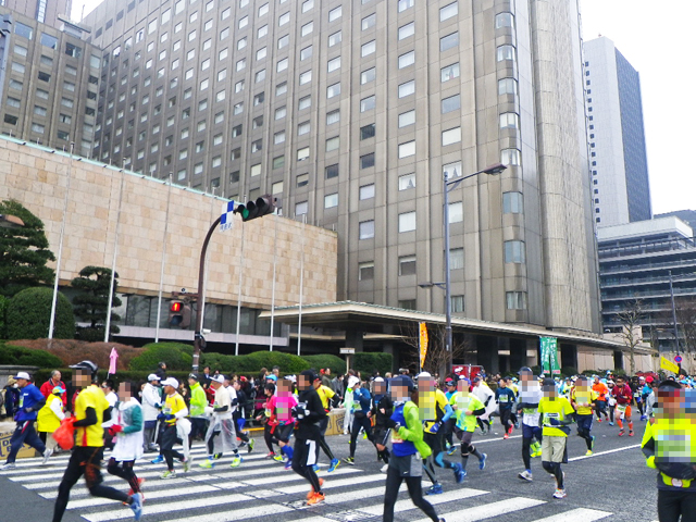 20km地点の帝国ホテル前